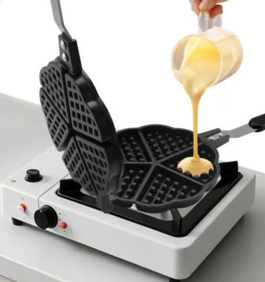 Poêle à gaufre forme cœur ❤️مِقلاة وافل على شكل قلب ❤️🧇